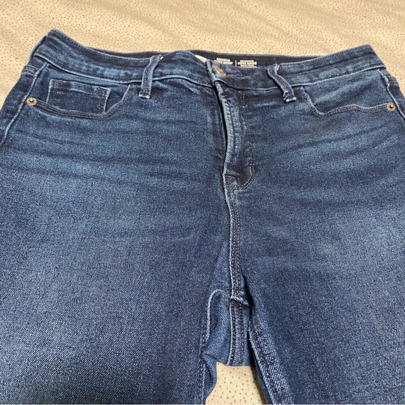 Old Navy Rock Star High Waist Skinny Jeans - Picture 8 of 8